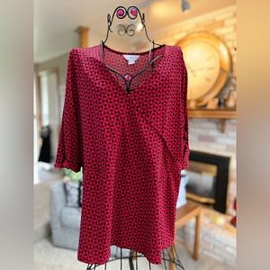 Liz Claiborne Womens Plus 1X Red and Black wrap style blouse. NWOT